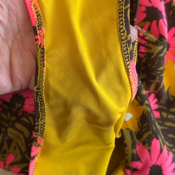 Aerie One Piece Full Coverage Cut Out Halter Swimsuit SZ XL in Multicolor Floral - Picture 6 of 8